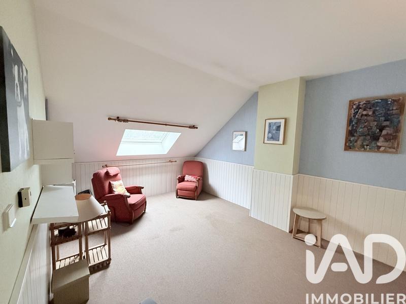 Maison - 261 m² - 8 pièces