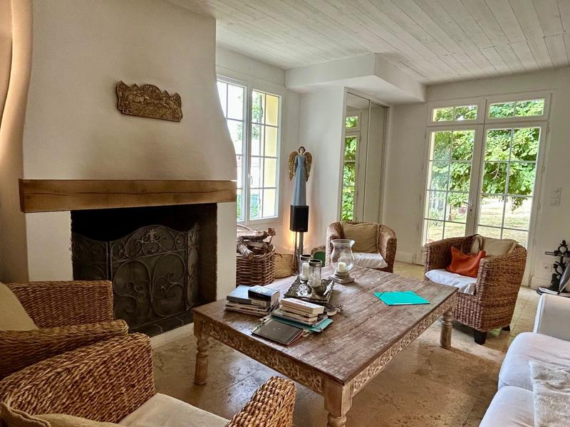 Maison traditionnelle - 170 m² - 4 pièces