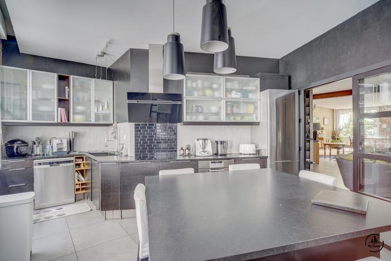 Maison ancienne - 290 m² - 9 pièces