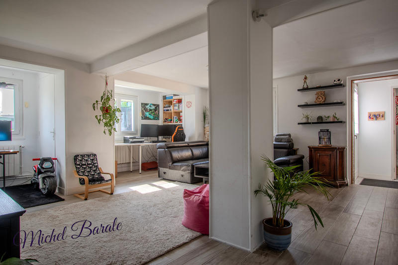 Maison - 200 m² - 7 pièces