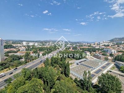 Appartement - 100 m² - 4 pièces