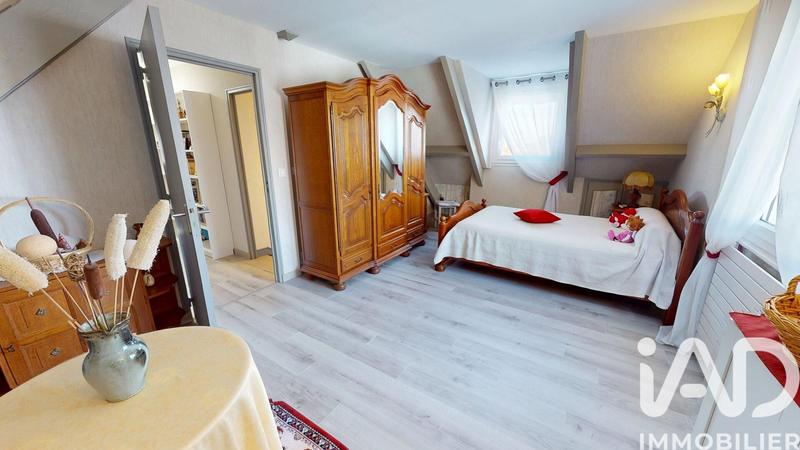 Maison - 140 m² - 6 pièces