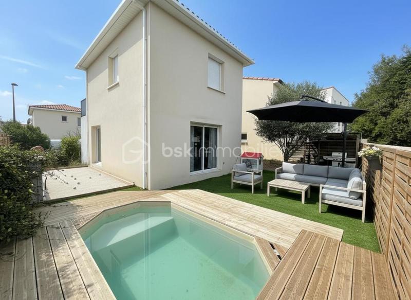 Maison - 70 m² - 4 pièces