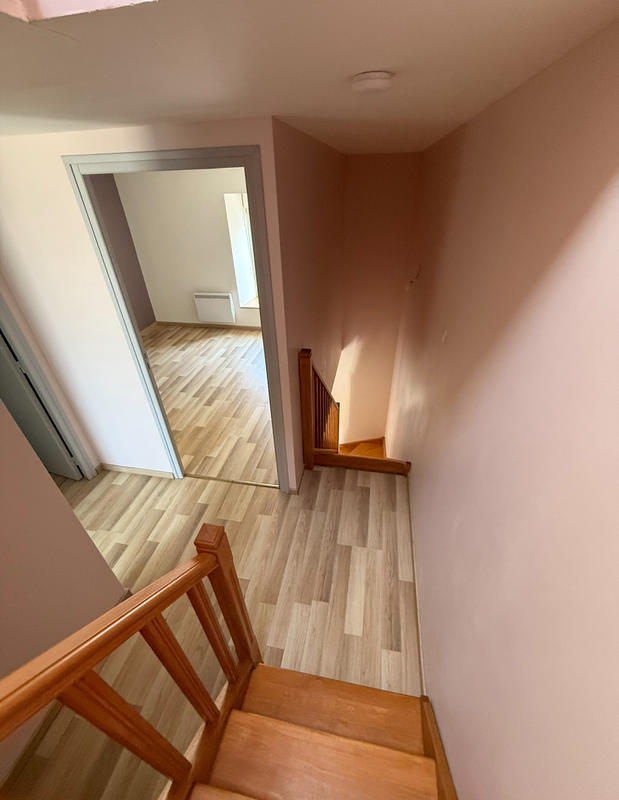 Maison - 175 m² - 9 pièces