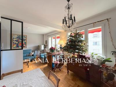 Appartement - 79 m² - 4 pièces