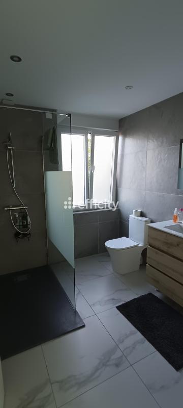 Maison - 180 m² - 4 pièces