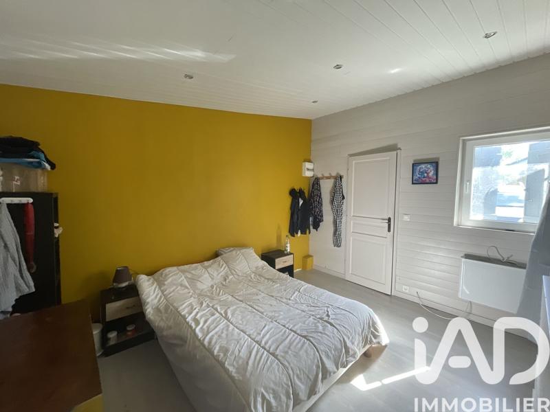 Maison - 181 m² - 9 pièces