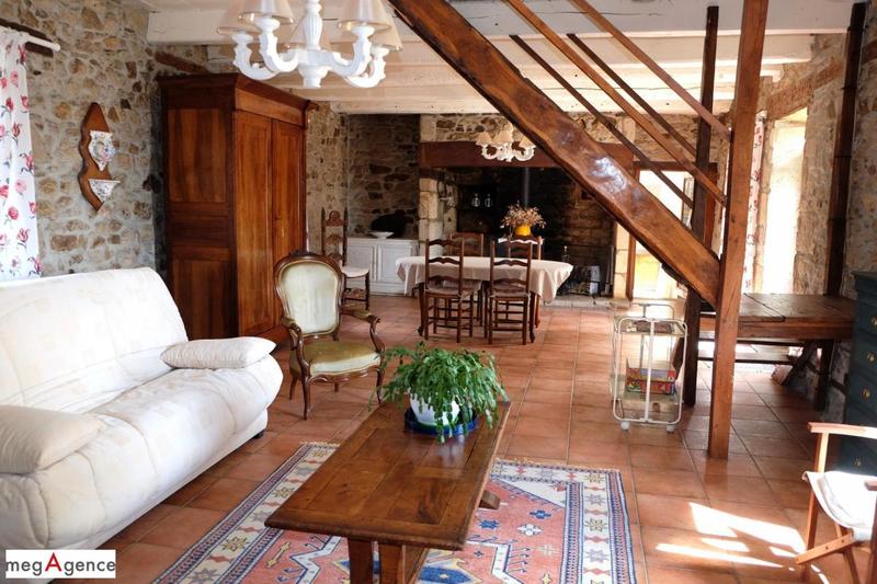 Maison en pierre - 212 m² - 7 pièces