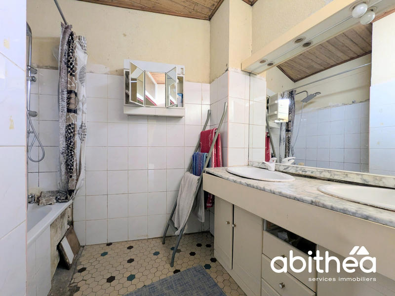 Maison - 107 m² - 6 pièces