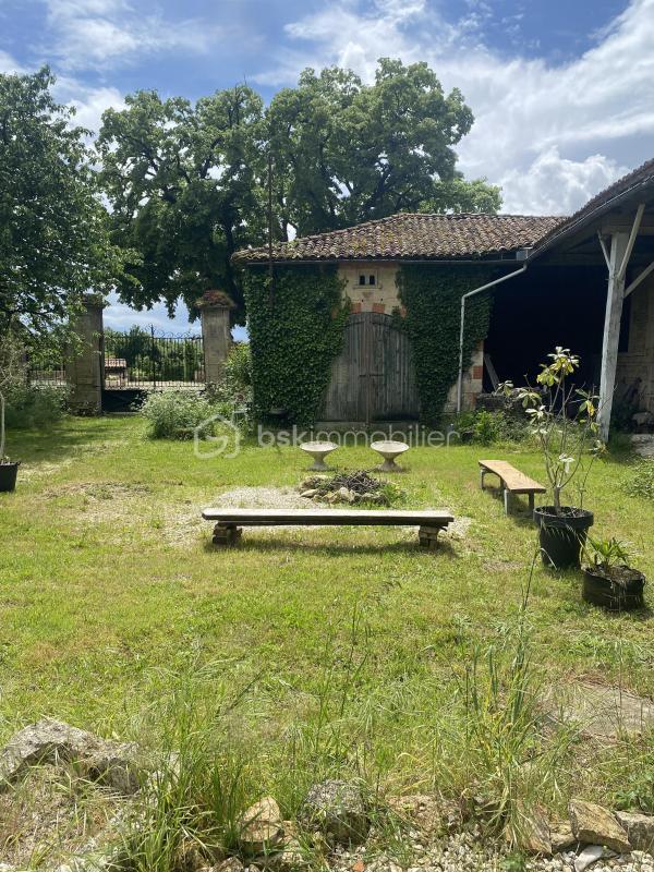 Maison en pierre - 160 m² - 6 pièces