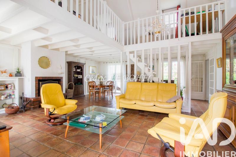 Maison - 198 m² - 8 pièces