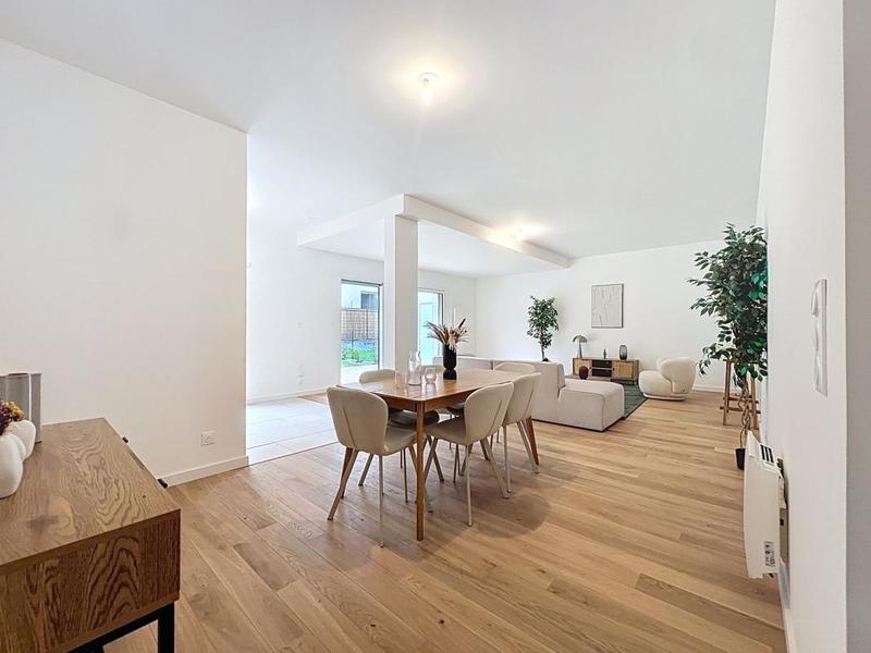 Appartement - 100 m² - 3 pièces