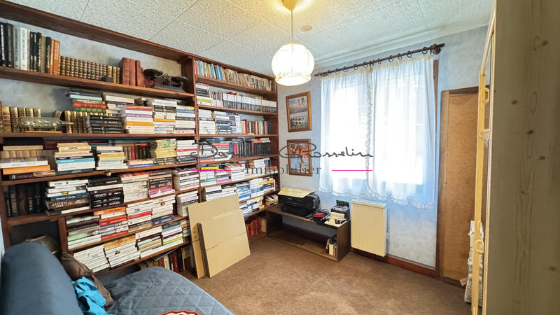 Maison - 90 m² - 5 pièces