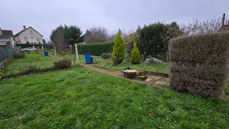 Maison - 92 m² - 5 pièces