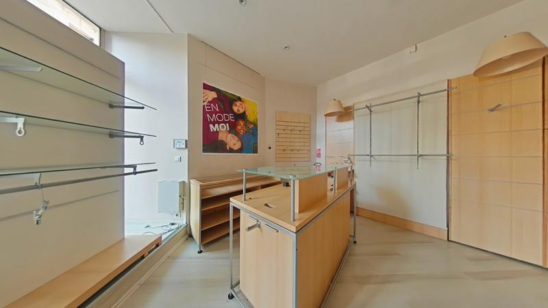 Local commercial - 77 m²