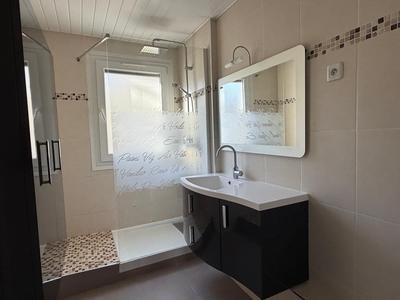 Appartement - 77 m² - 3 pièces