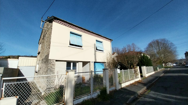 Maison - 93 m² - 4 pièces