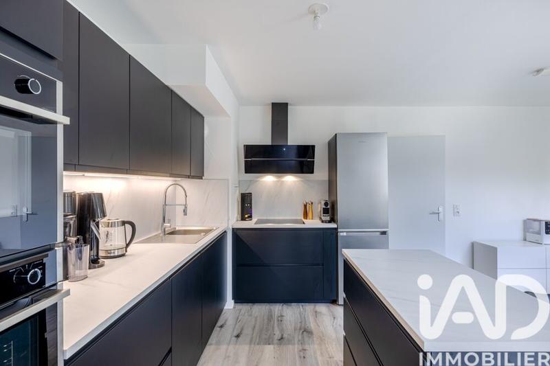 Appartement - 90 m² - 4 pièces