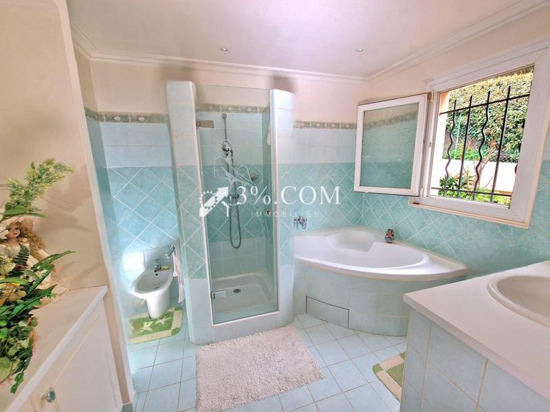 Villa - 145 m² - 5 pièces