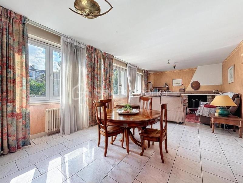 Maison - 112 m² - 6 pièces