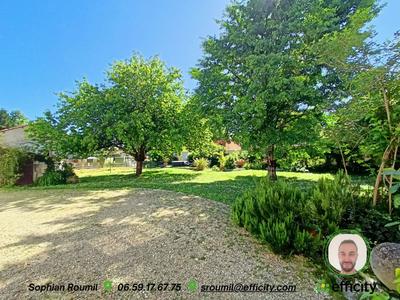 Maison - 302 m² - 7 pièces