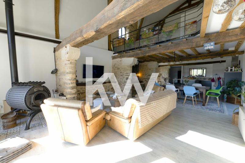 Maison - 450 m² - 15 pièces