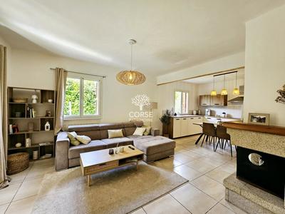 Maison - 80 m² - 3 pièces