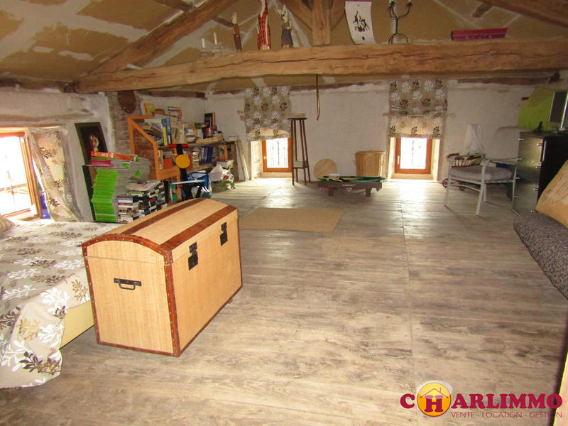 Maison traditionnelle - 126 m² - 6 pièces