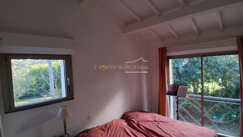 Villa - 190 m² - 6 pièces