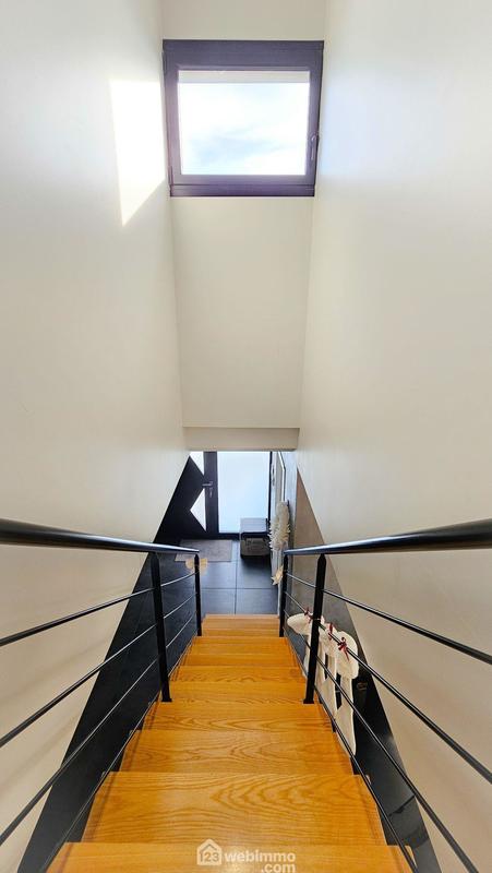 Villa - 165 m² - 8 pièces