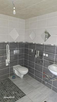 Maison - 195 m² - 7 pièces