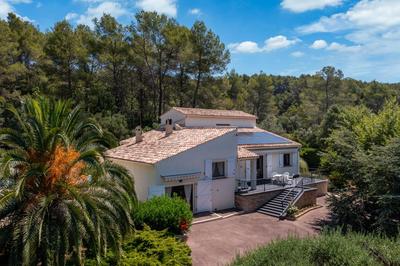 Maison - 192 m² - 7 pièces