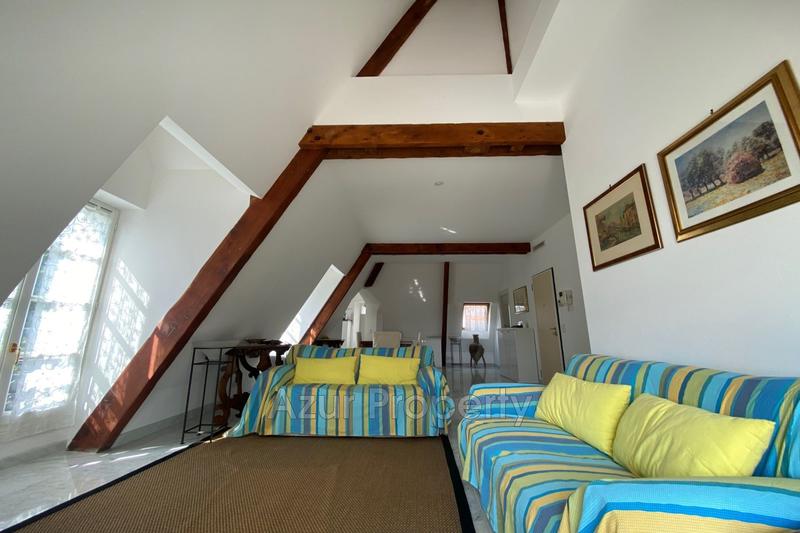 Appartement - 115 m² - 4 pièces