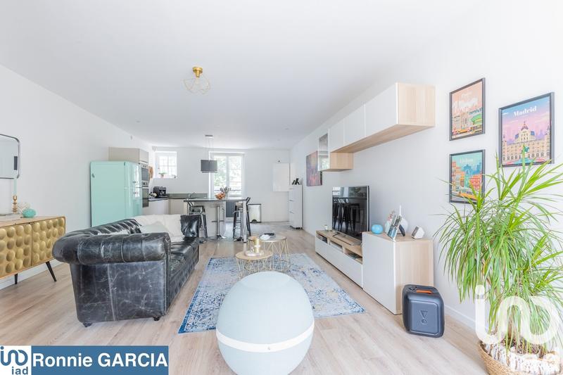 Maison - 95 m² - 5 pièces