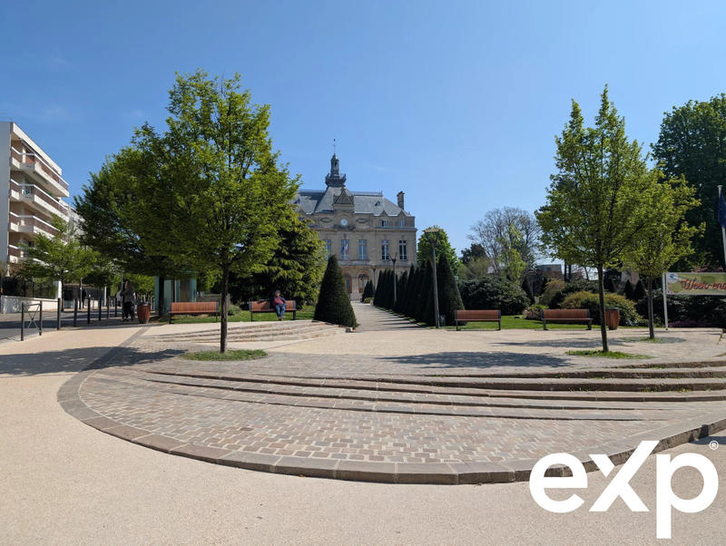 Fonds de commerce - Local commercial - 114 m²