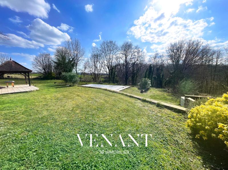 Villa - 180 m² - 5 pièces