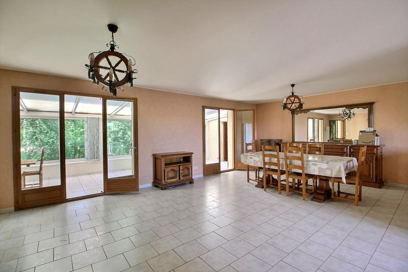 Villa - 229 m² - 7 pièces