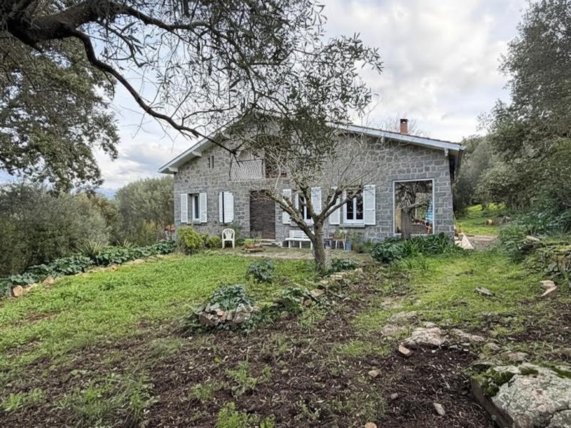 Maison - 160 m² - 7 pièces