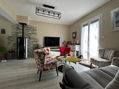 Maison - 135 m² - 6 pièces