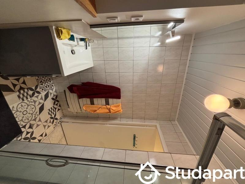 Chambre - 9 m² - 1 pièce