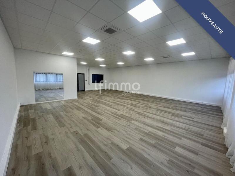 Local commercial - 117 m² - 2 pièces