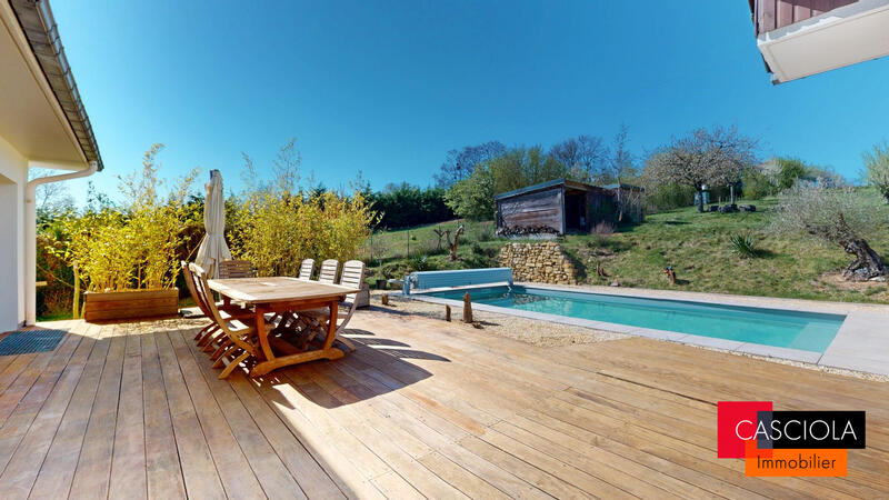 Maison - 154 m² - 7 pièces