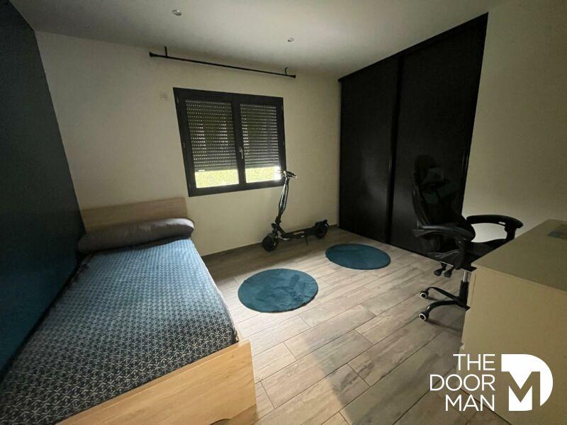 Demeure - 148 m² - 8 pièces