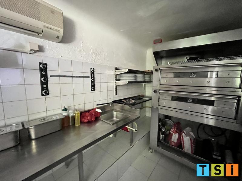 Maison - 450 m² - 21 pièces