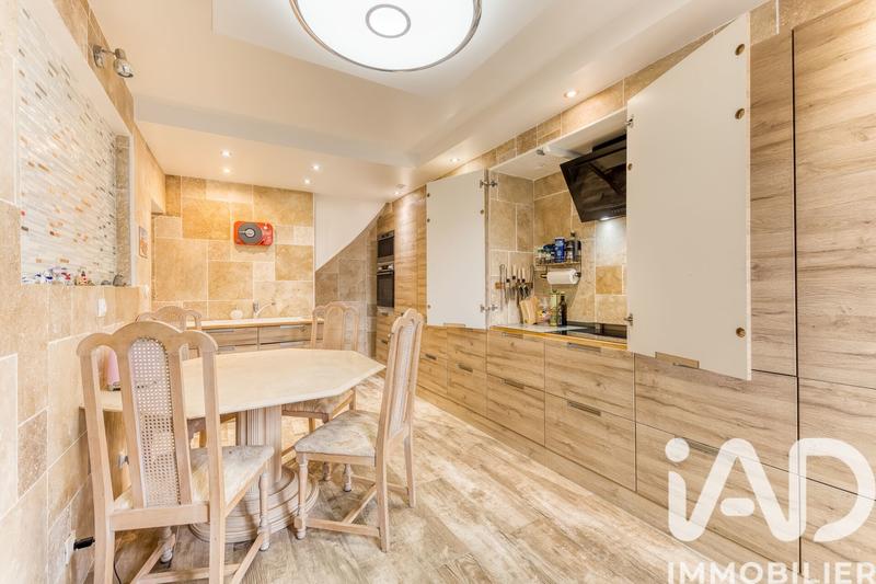 Maison - 152 m² - 6 pièces