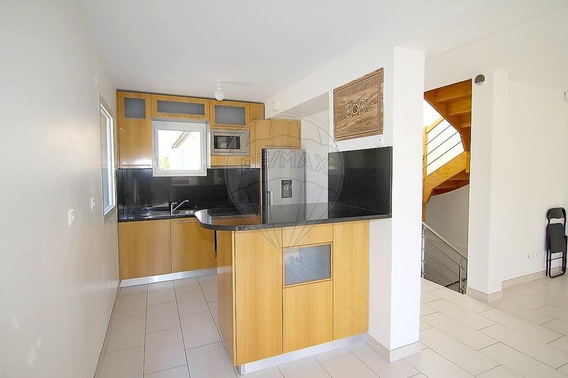 Maison - 169 m² - 8 pièces