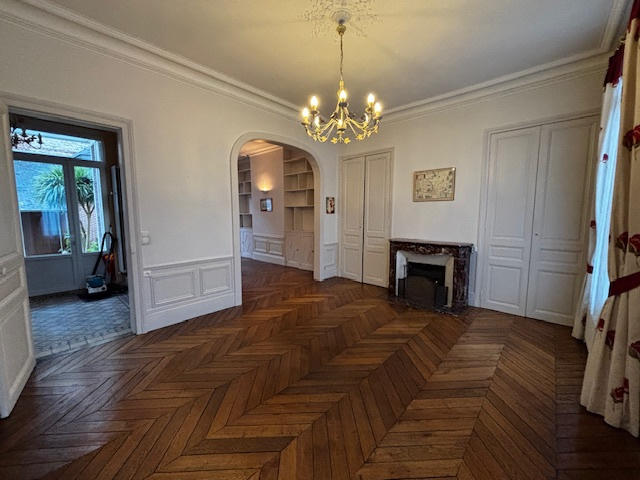 Propriété - 160 m² - 7 pièces