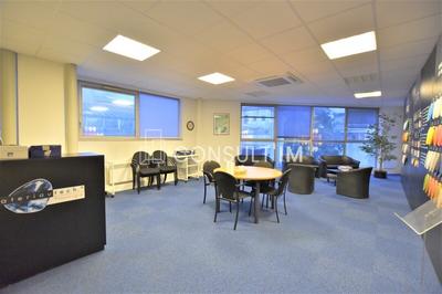 Local d'activité / Entrepôt - 328 m²