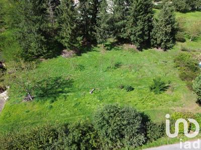 Terrain - 887 m²