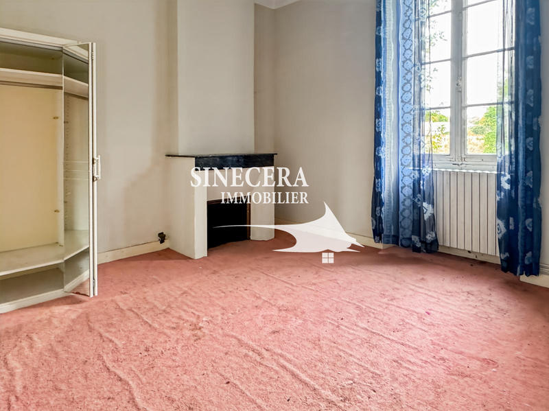 Maison - 208 m² - 3 pièces